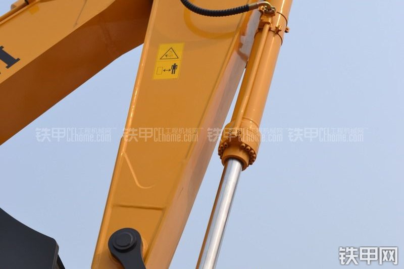 山重建机JCM936D挖掘机局部