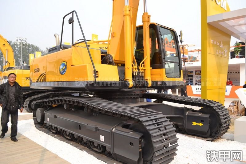 山重建机JCM936D挖掘机整机外观