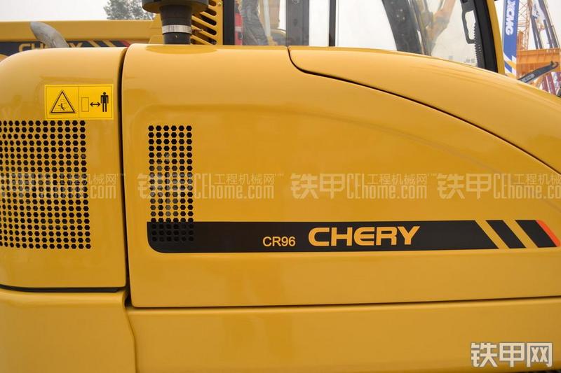 奇瑞迪凯重科CR96挖掘机整机外观