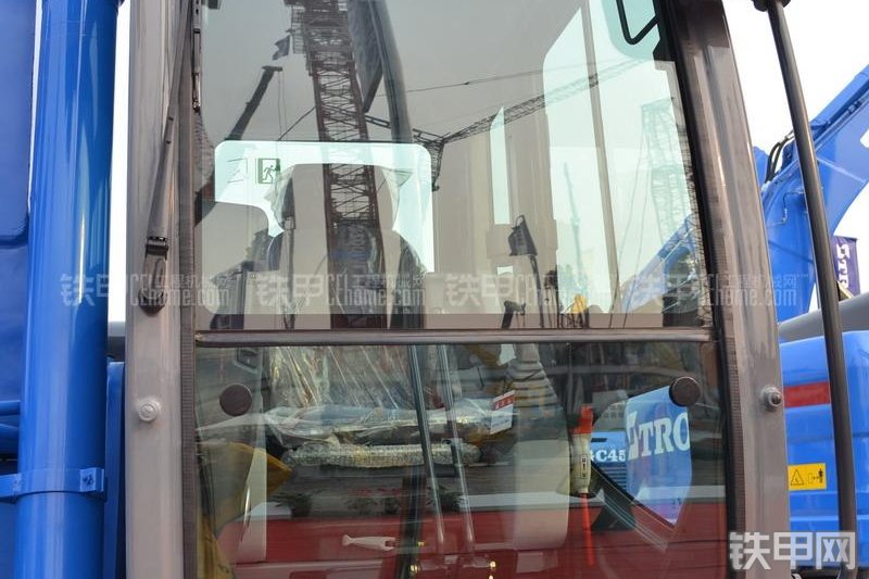 山重建机GC258LC-8挖掘机局部