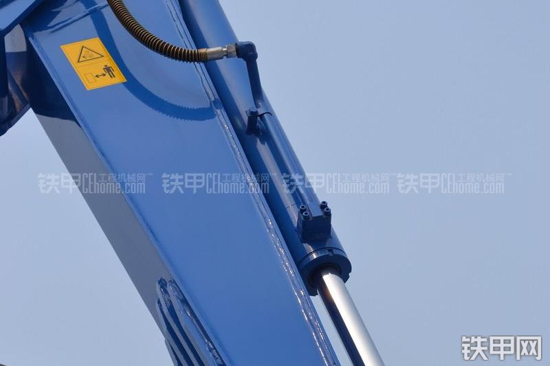 山重建机GC78-8挖掘机局部