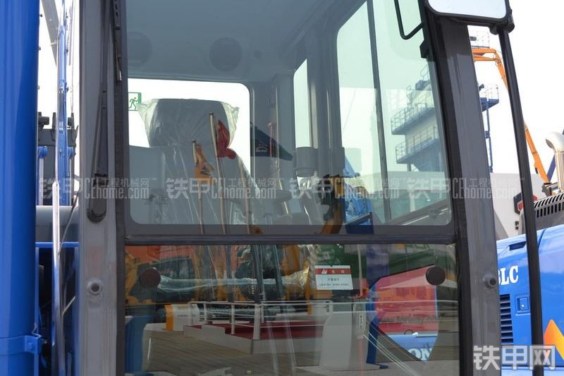 山重建机GC208-8挖掘机局部