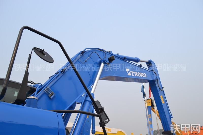 山重建机GC208-8挖掘机局部