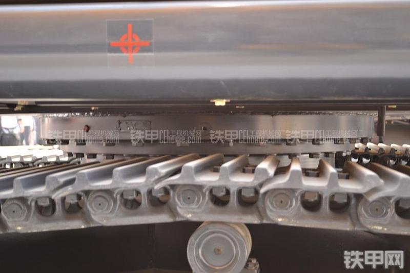 山重建机JCM913D挖掘机局部