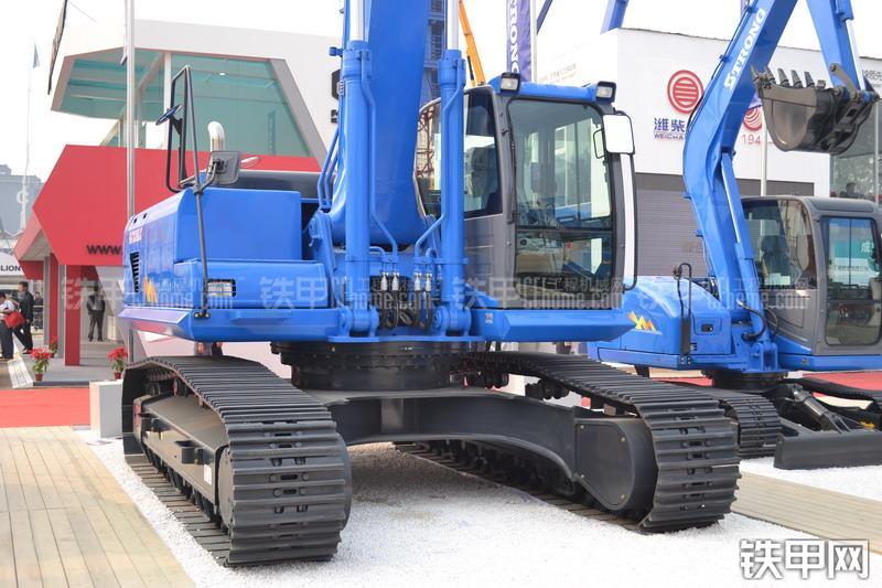 山重建机GC338LC-8挖掘机局部