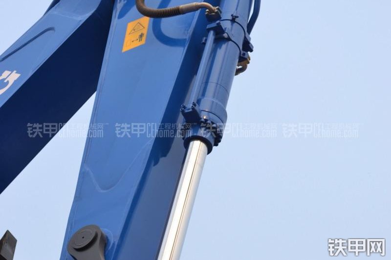 山重建机GC498LC-8挖掘机局部