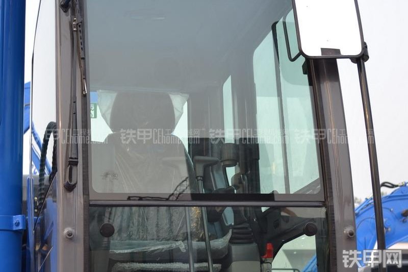 山重建机GC498LC-8挖掘机局部