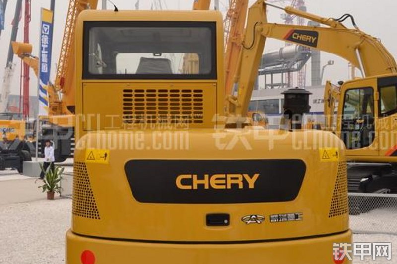 奇瑞迪凯重科CR96挖掘机整机外观