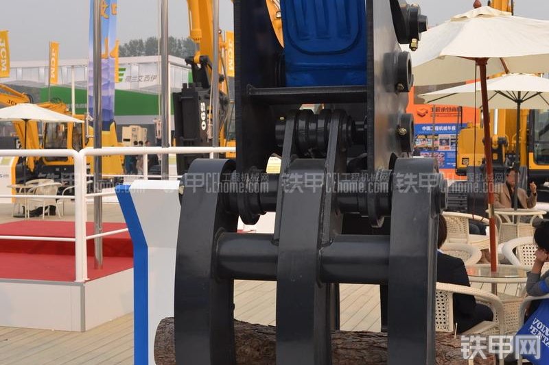 山重建机GC208-8挖掘机局部