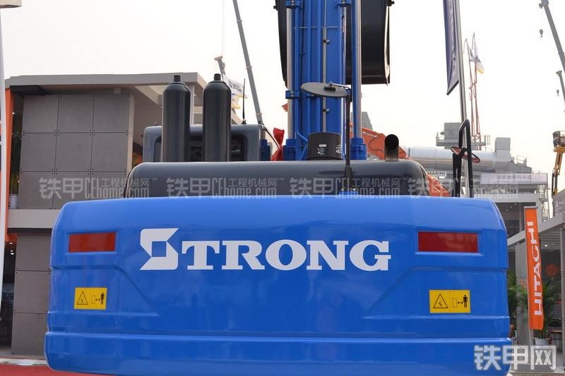 山重建机GC228LC混合动力挖掘机整机外观