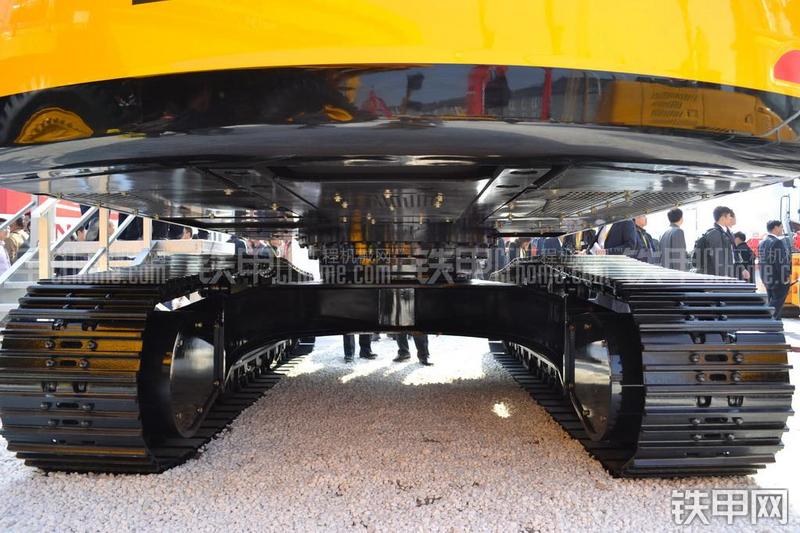 三一重工SY335C-8挖掘机整机外观