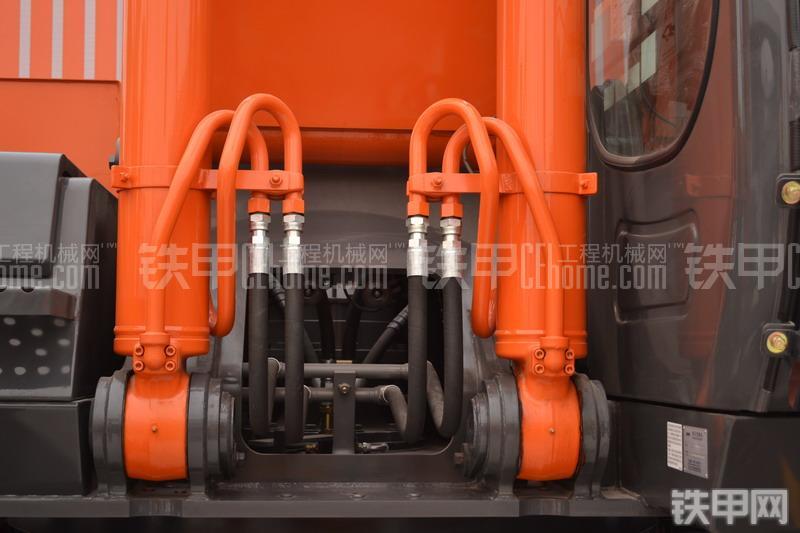 日立ZX360H-3G挖掘机整机外观