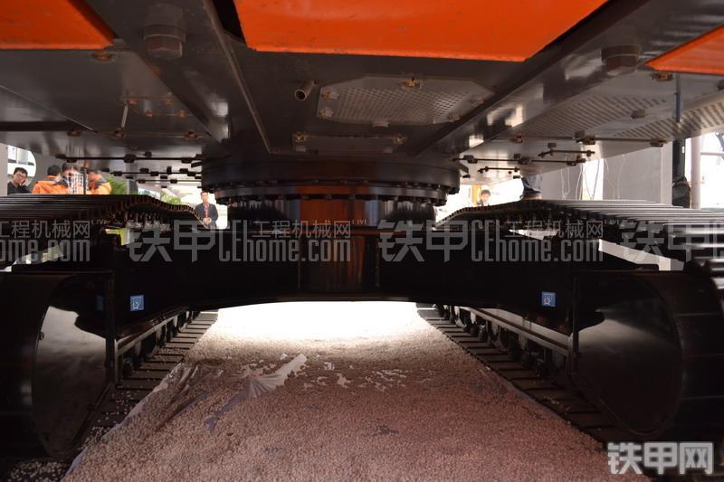 日立ZX360H-3G挖掘机整机外观