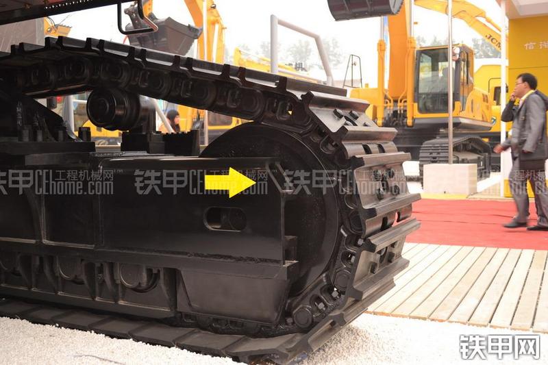 日立ZX870H-3挖掘机局部