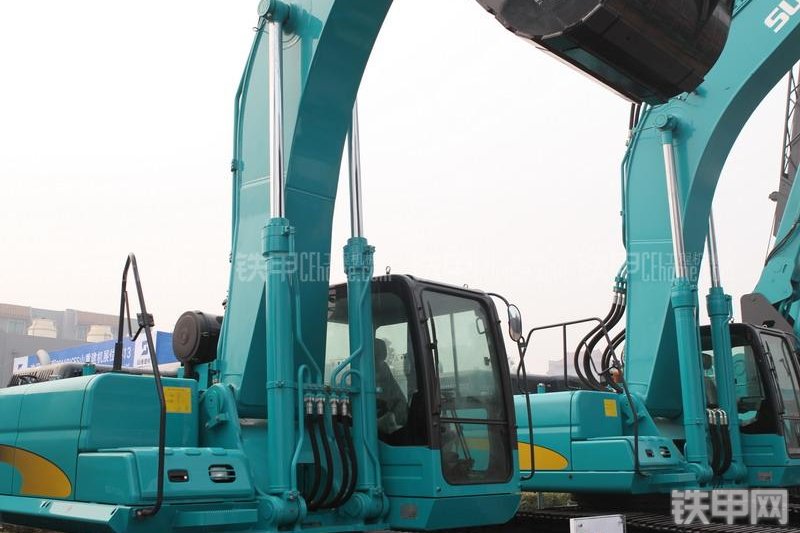 山河智能SWE360LC挖掘机整机外观