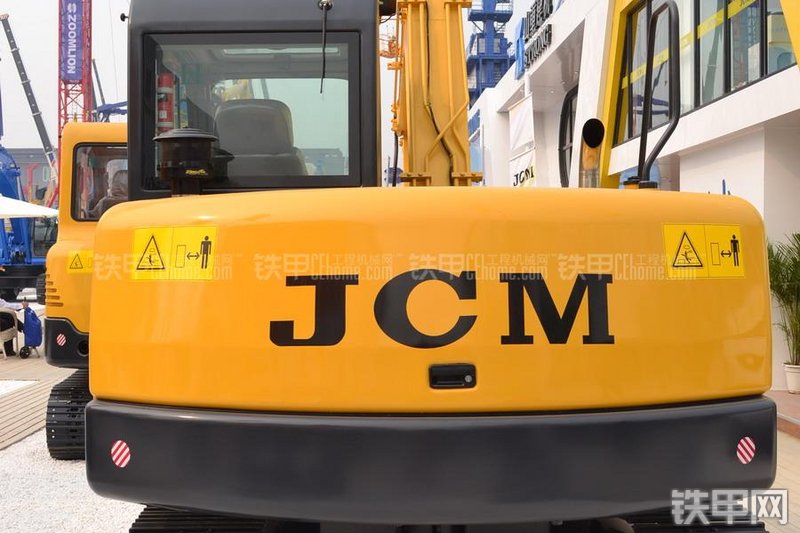 山重建机JCM907D挖掘机整机外观