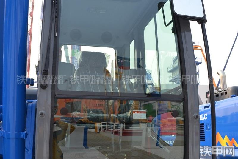 山重建机GC208-8挖掘机局部