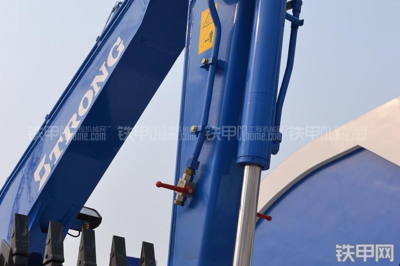 山重建机GC60-8挖掘机局部