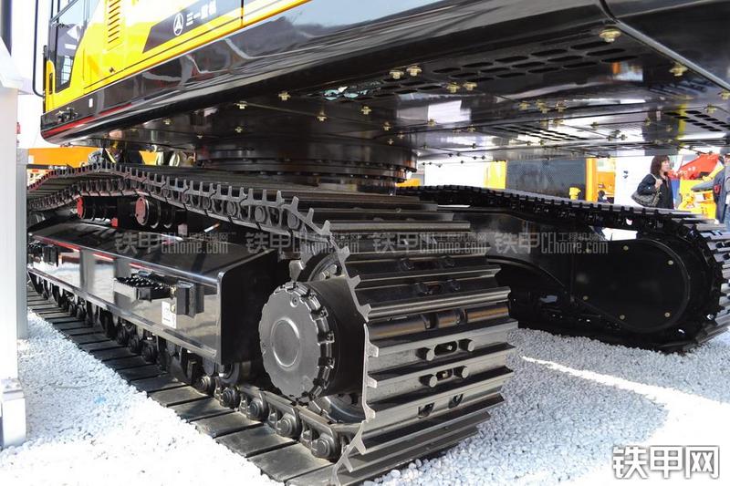 三一重工SY385C挖掘机整机外观