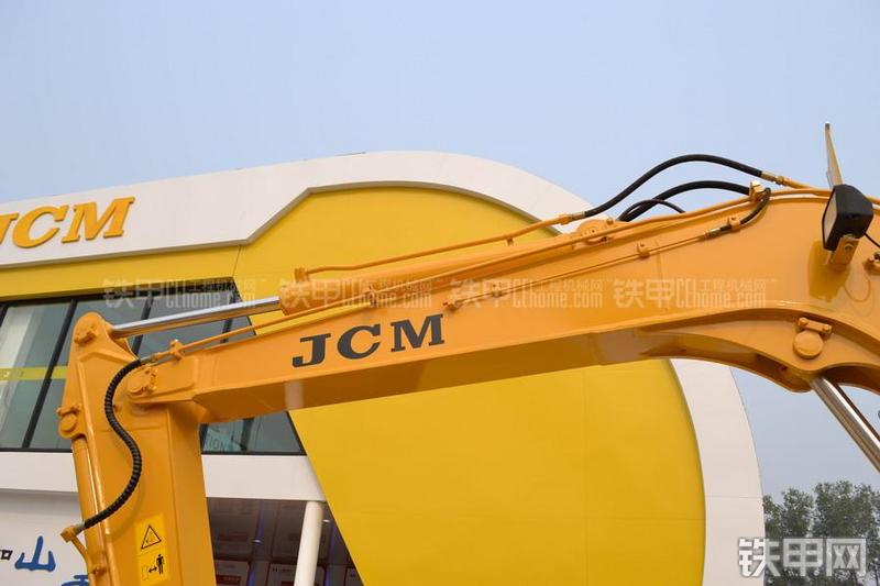 山重建机JCM907D挖掘机局部