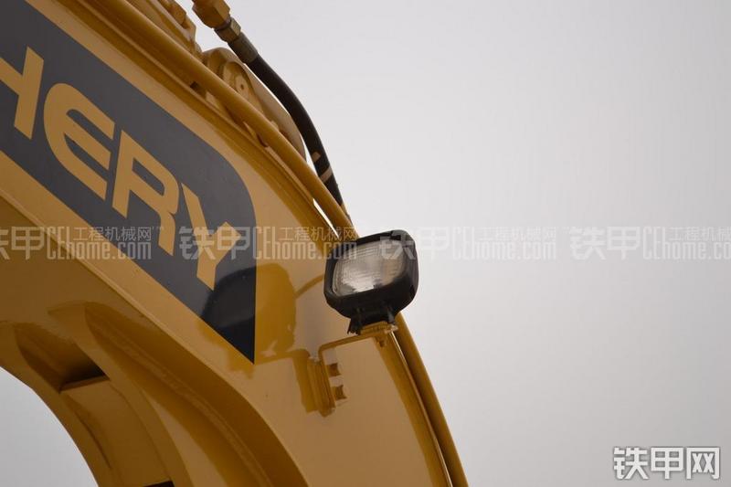 奇瑞迪凯重科CR96挖掘机整机外观