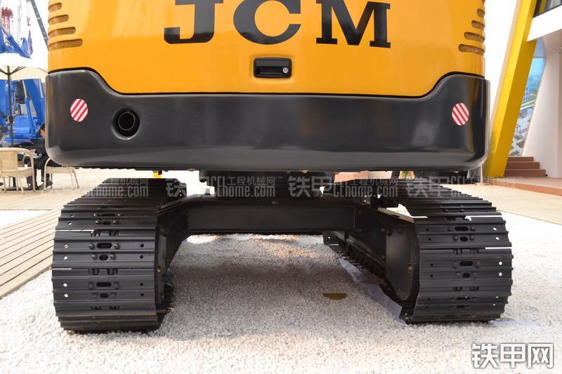 山重建机JCM906D挖掘机局部