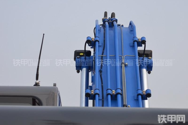 山重建机GC208-8挖掘机局部