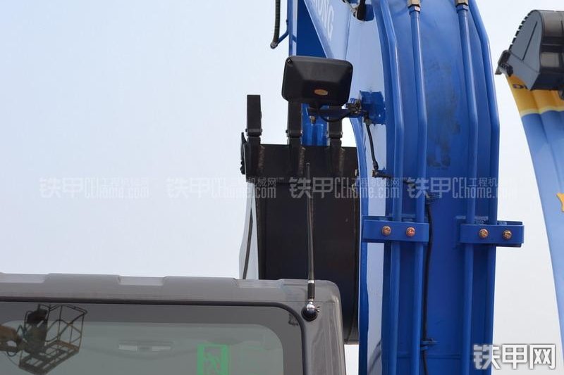 山重建机GC78-8挖掘机局部