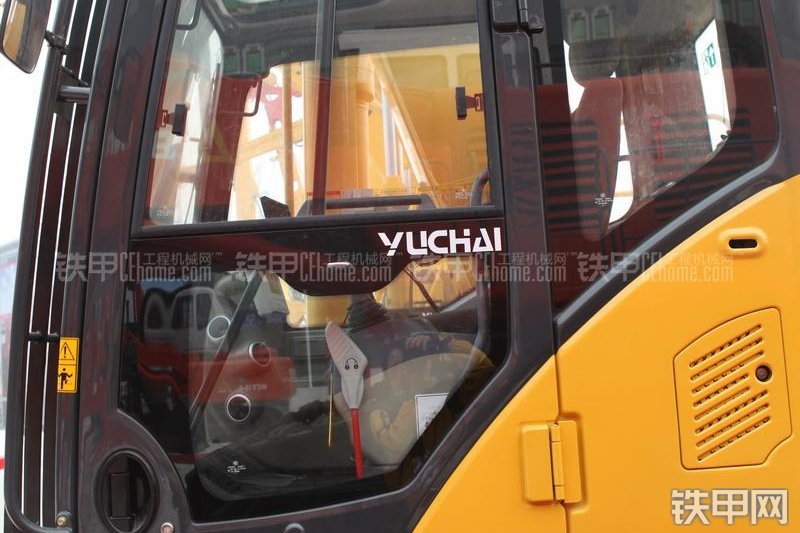 玉柴YC360DLC拆除机加长臂拆除臂局部