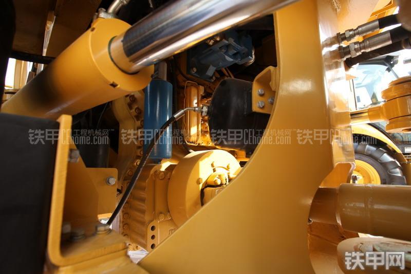 成工CG966H装载机整机外观