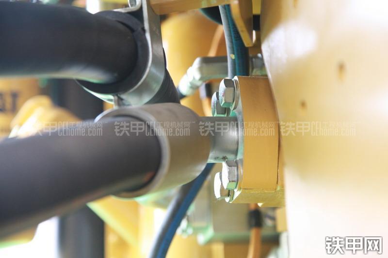 卡特彼勒980H装载机局部