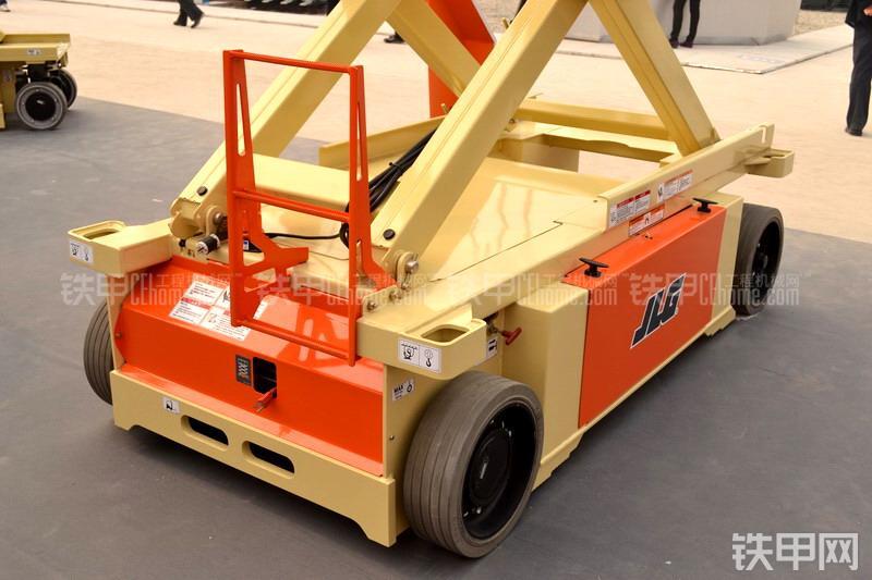 捷尔杰10RS高空作业机械整机外观