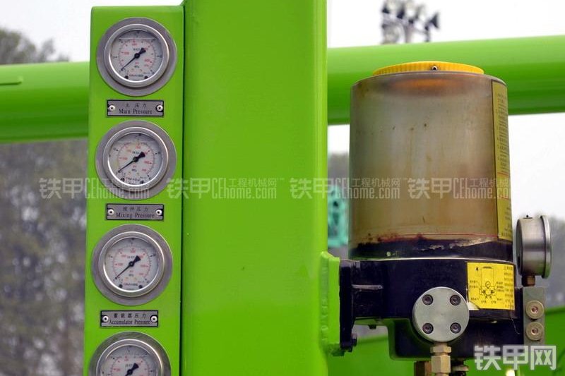 鸿得利HDL5381THB泵车整机外观