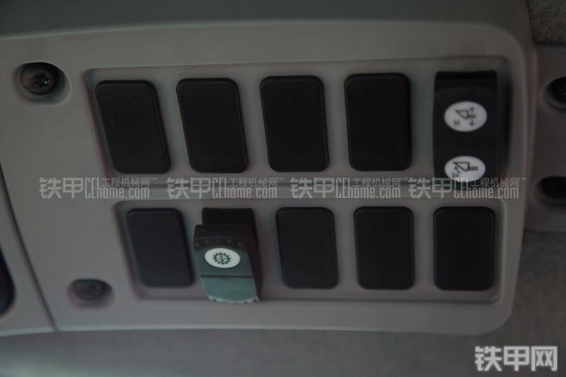 卡特彼勒980H装载机局部