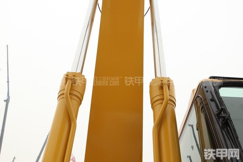 小松PC360-7挖掘机局部