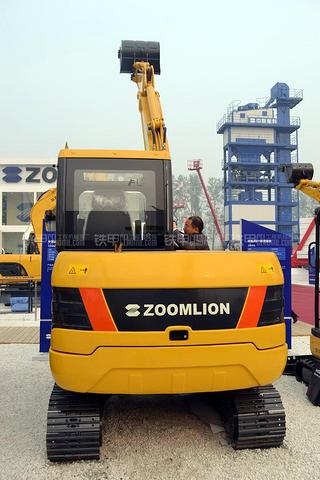 中联重科ZE60E-1挖掘机整机外观