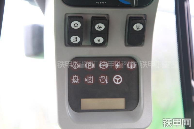 卡特彼勒980H装载机局部