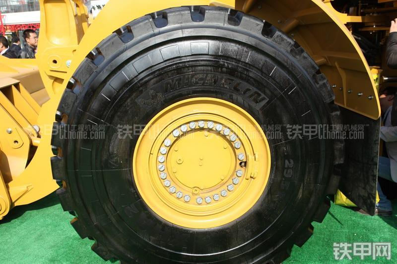 卡特彼勒980H装载机局部