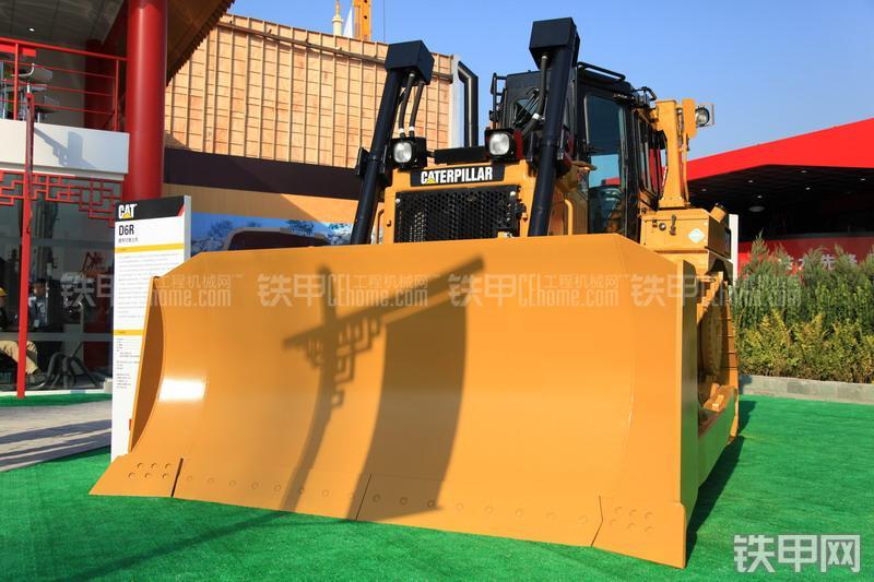 卡特彼勒D6R推土机整机外观
