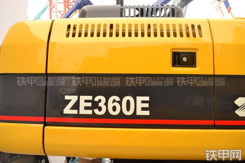 中联重科ZE360E挖掘机局部