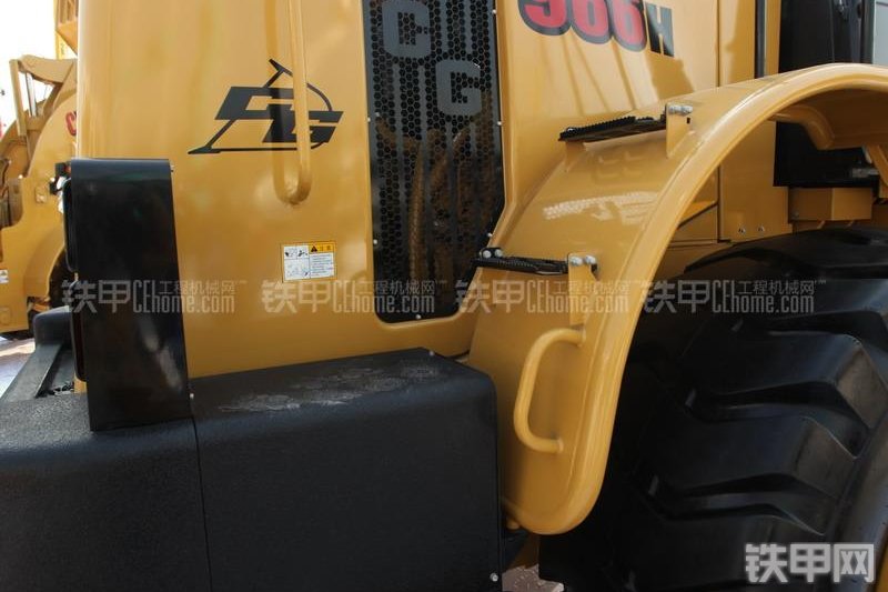 成工CG966H装载机整机外观