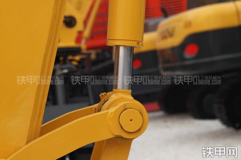 玉柴YC70-8挖掘机局部