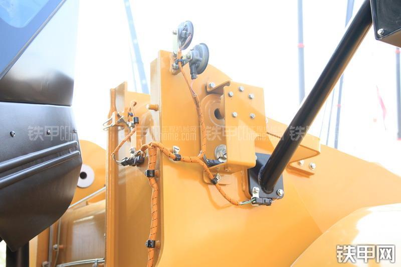 卡特彼勒980H装载机局部