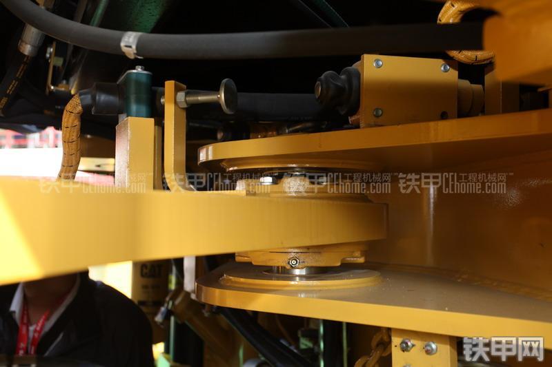 卡特彼勒980H装载机局部