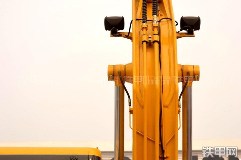 中联重科ZE150挖掘机局部