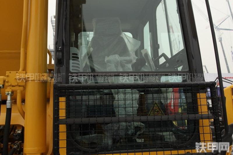 小松PC360-7挖掘机局部