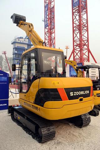 中联重科ZE60E-1挖掘机整机外观