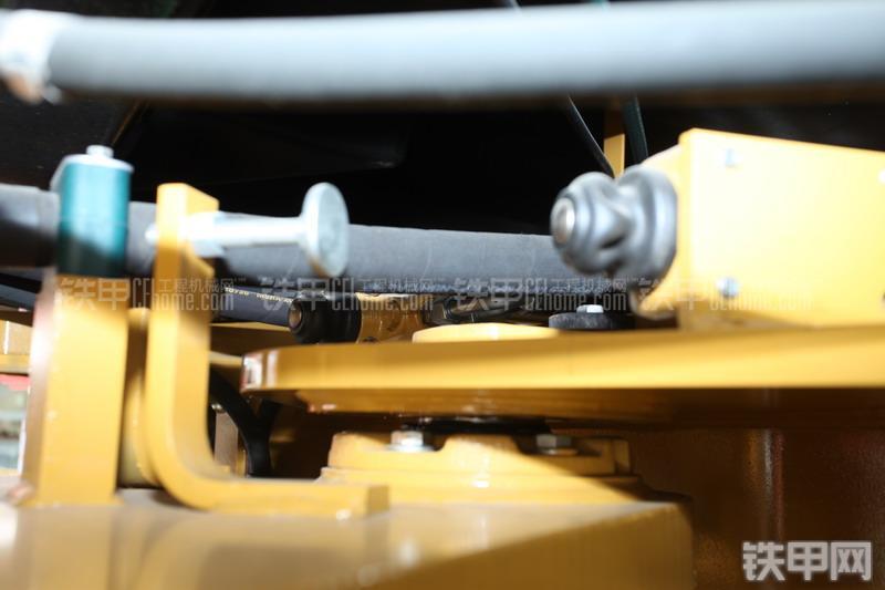 卡特彼勒980H装载机局部