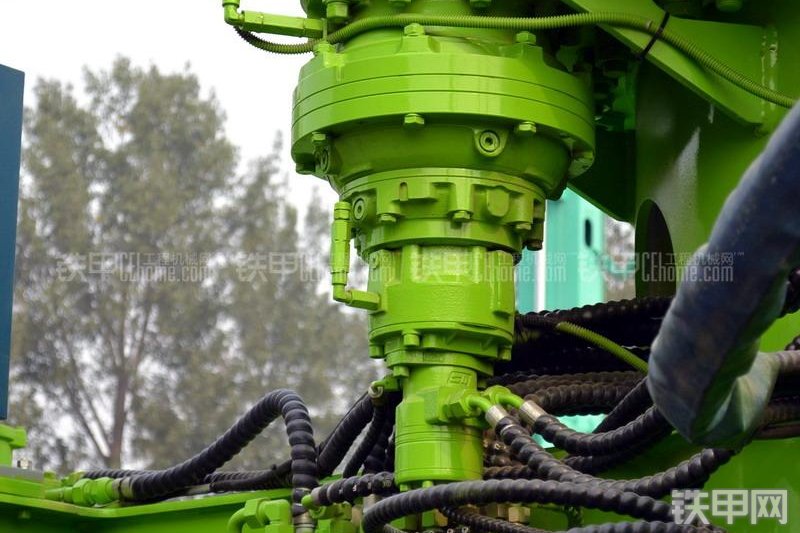 鸿得利HDL5430THB(奔驰)泵车整机外观