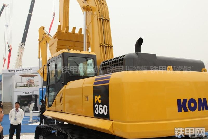 小松PC360-7挖掘机整机外观